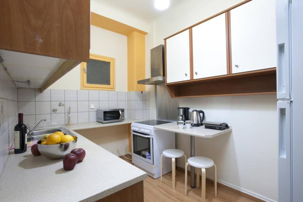 Three Bedrooms Apartment At The Center Of Афіни Екстер'єр фото