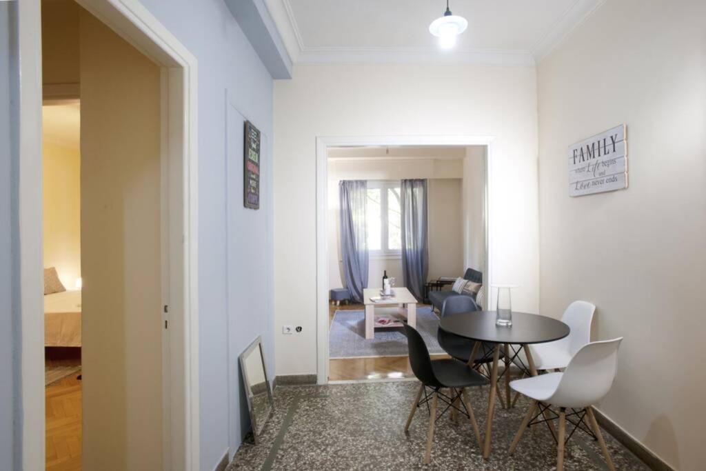 Three Bedrooms Apartment At The Center Of Афіни Екстер'єр фото