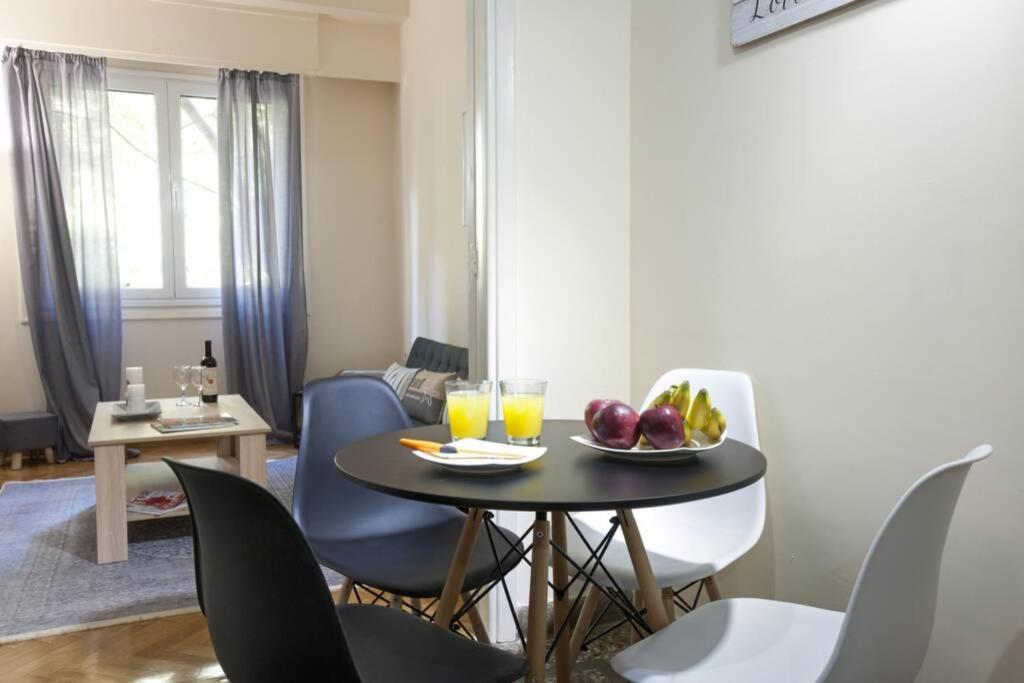 Three Bedrooms Apartment At The Center Of Афіни Екстер'єр фото